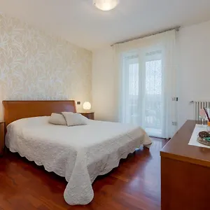 https://la-mincana.hotelinveneto.com